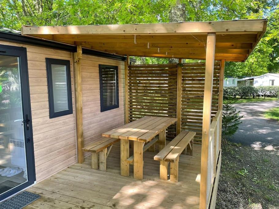 Vue Sur Le Lac, Cadre Verdoyant, Camping 4 Etoiles Aureilhan  Exterior foto